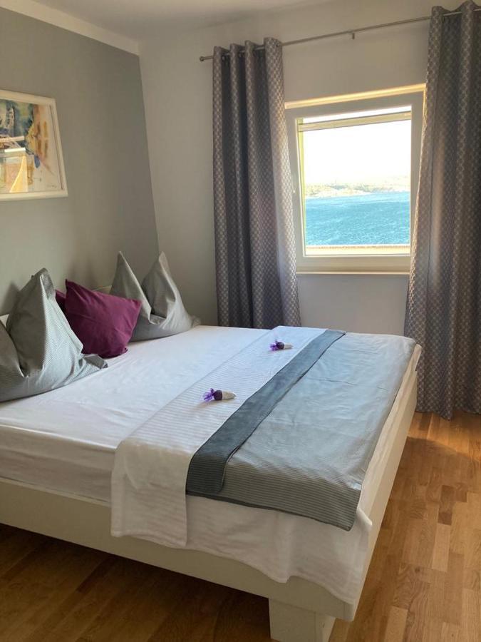Modern Seeview Apartment Maslenica With Free Wifi, Free Parking, 300M From Beach Luaran gambar