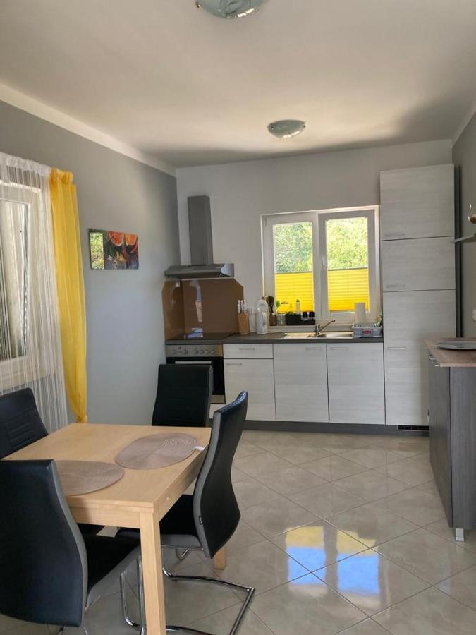 Modern Seeview Apartment Maslenica With Free Wifi, Free Parking, 300M From Beach Luaran gambar